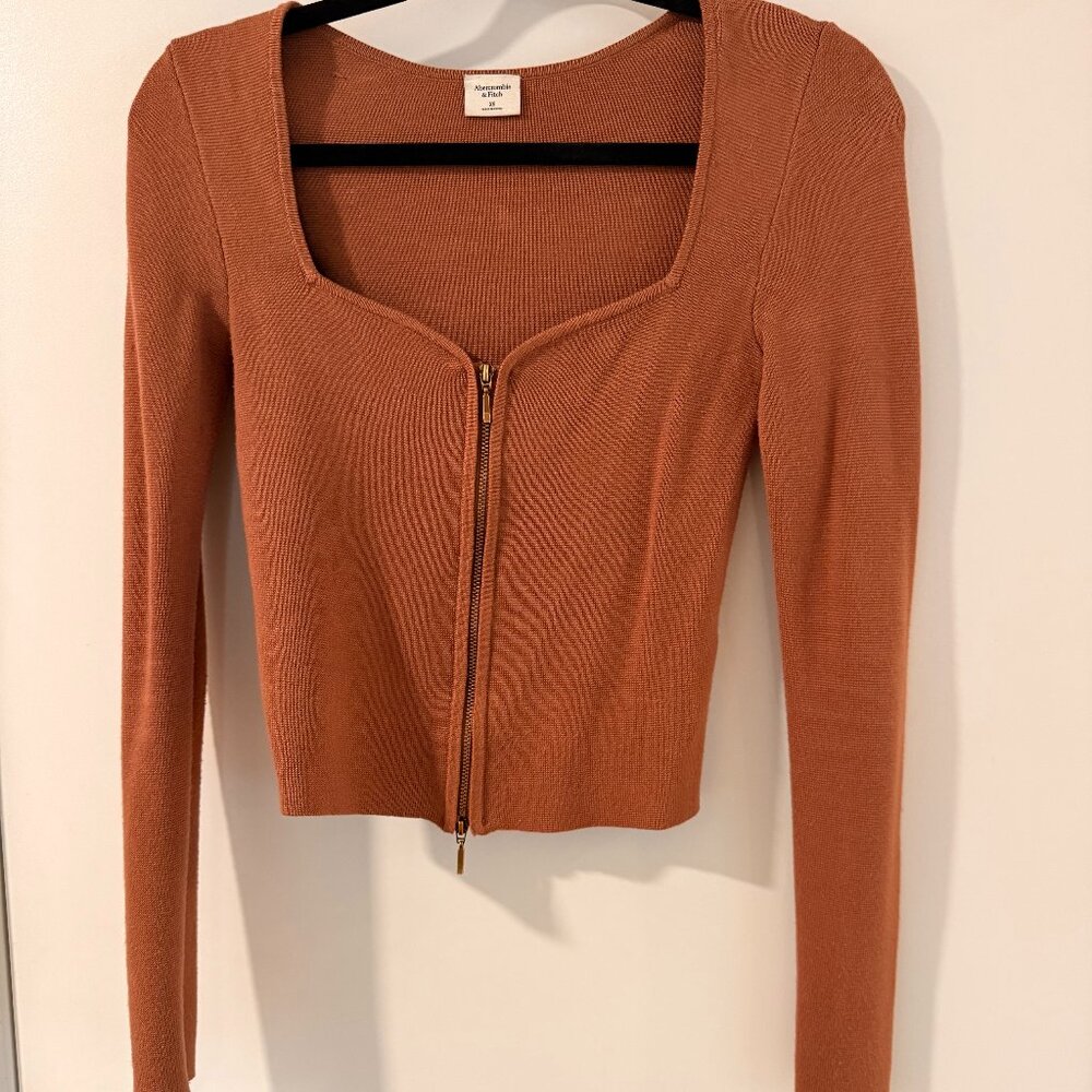 Abercrombie Zip-Up Notch-Neck Slim Sweater Top